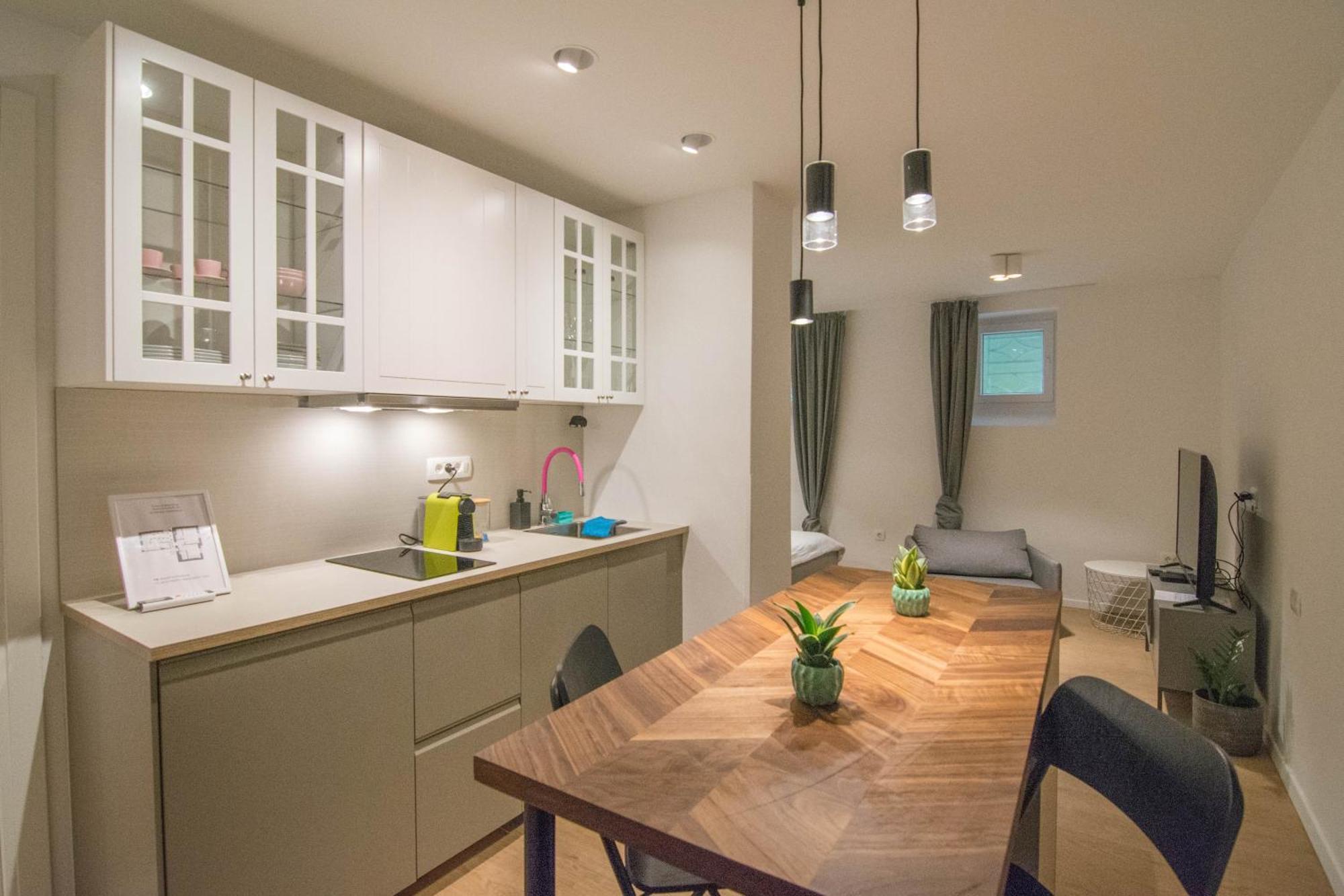 Romiru Rooms And Studio Apartment Split Exteriér fotografie