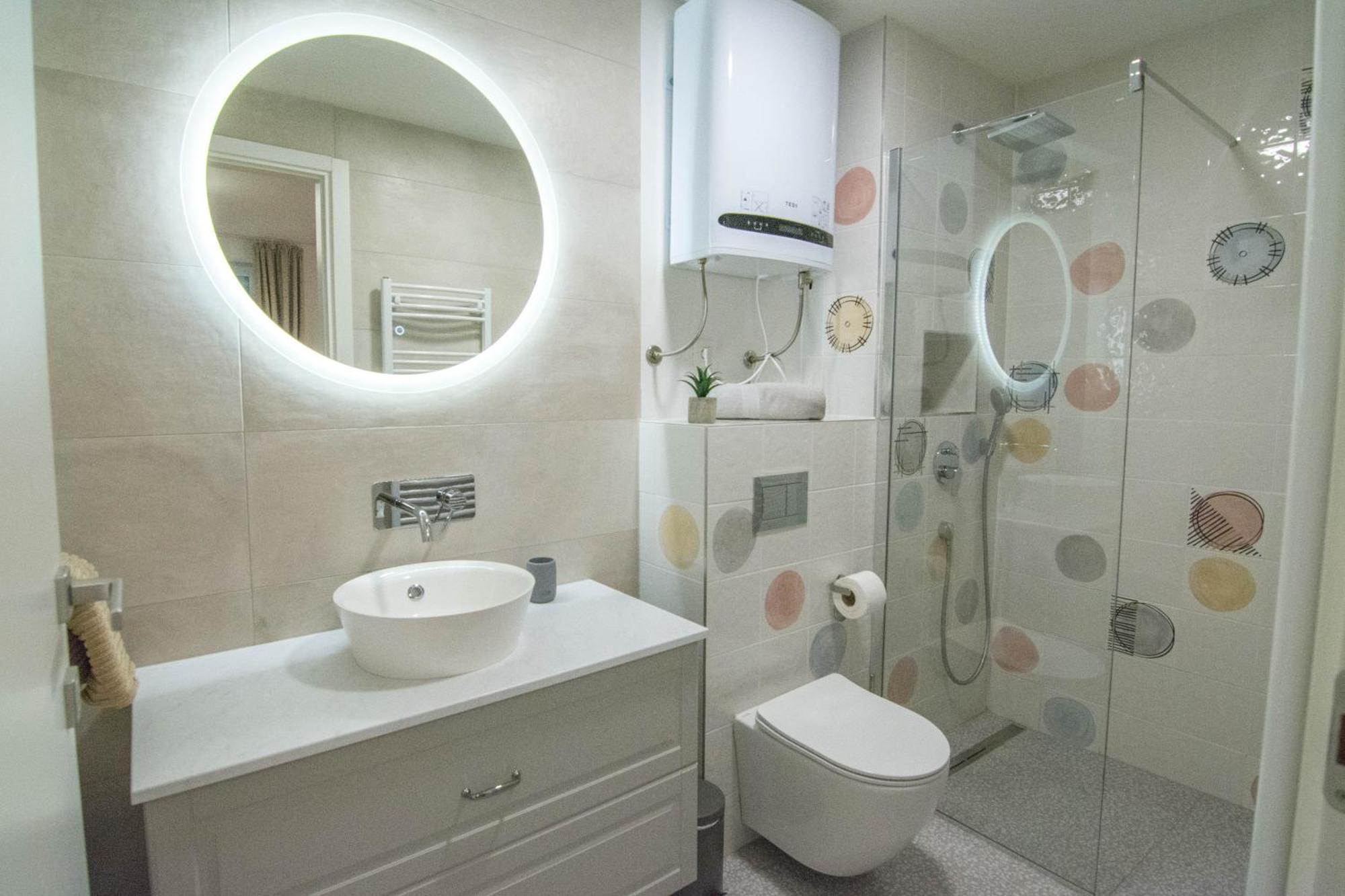 Romiru Rooms And Studio Apartment Split Exteriér fotografie